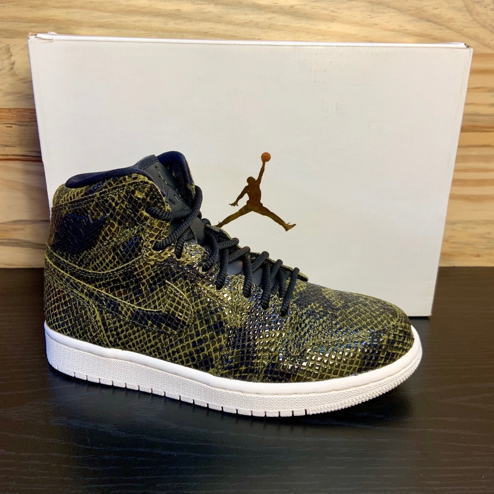 New Nike Air Jordan 1 Retro High Snakeskin - Picture 8 of 8
